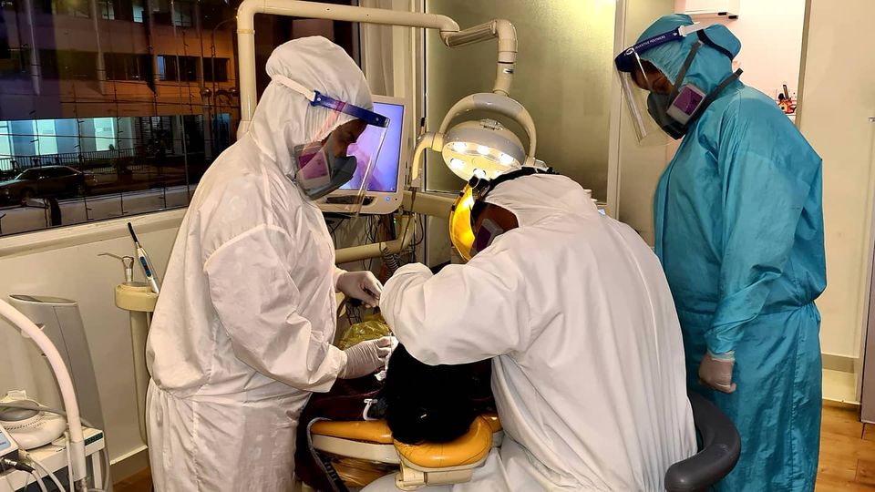 Top dentist in Newtown Kolkata